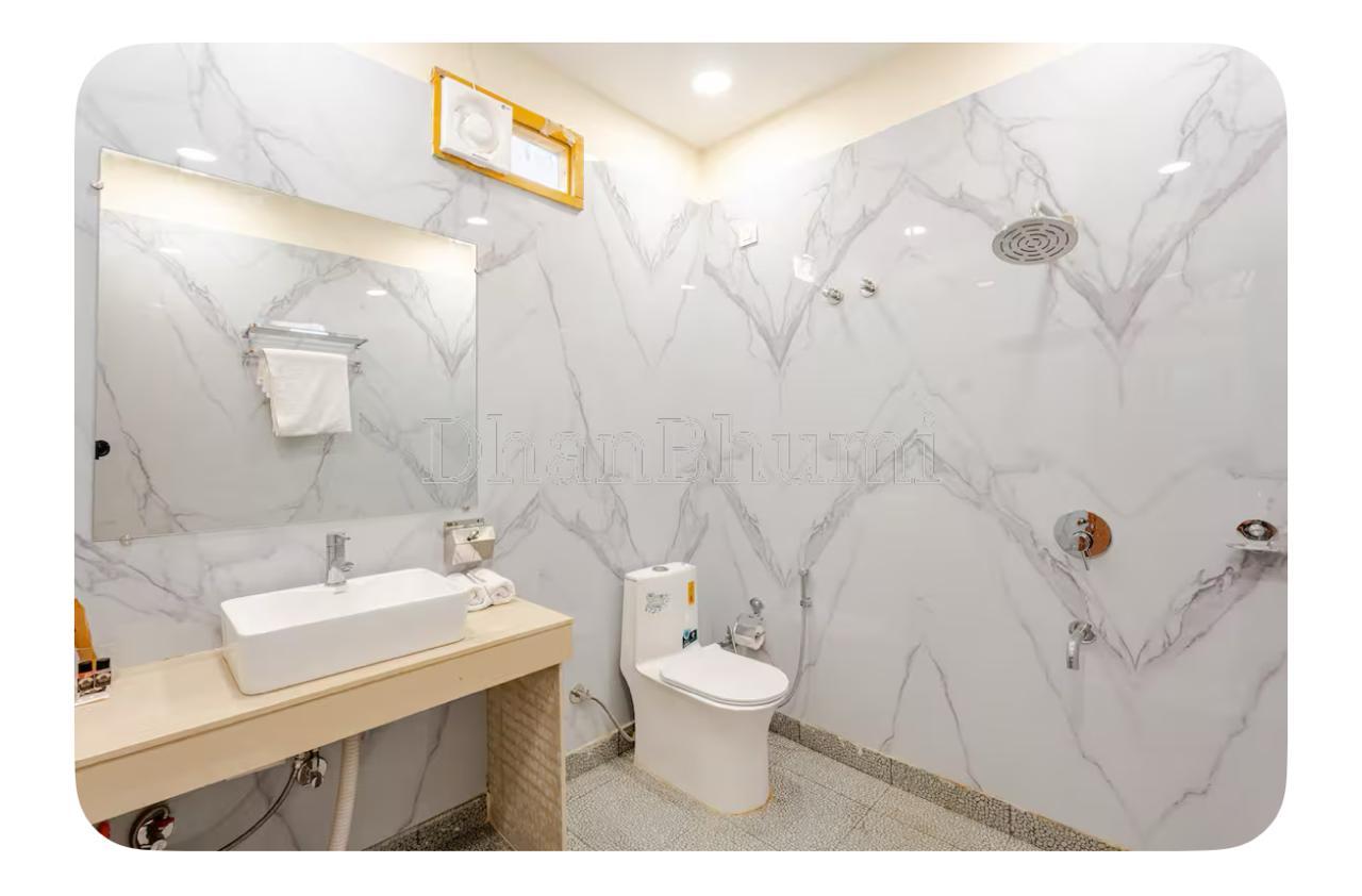property_images/4_bhk_farmhouse_in_delhi_1779217986_6a0cb642e0412.jpg