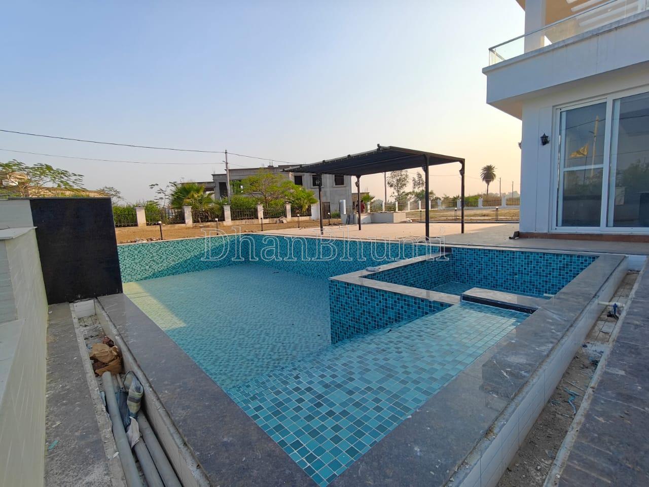 property_images/plot_in_lucknow_1778743272_6a0577e859e96.jpg