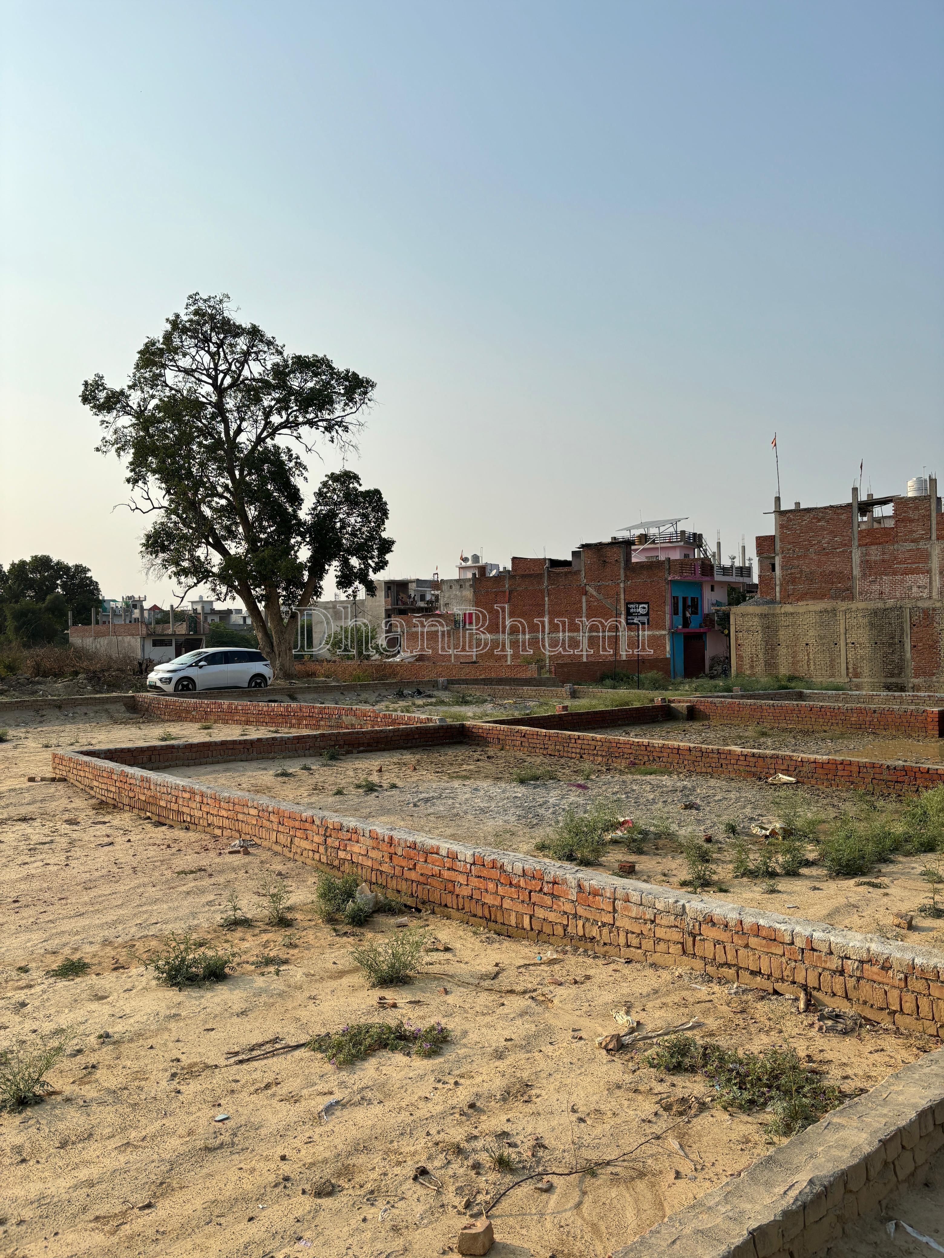 property_images/plot_in_lucknow_1778777517_6a05fdad5633a.jpg
