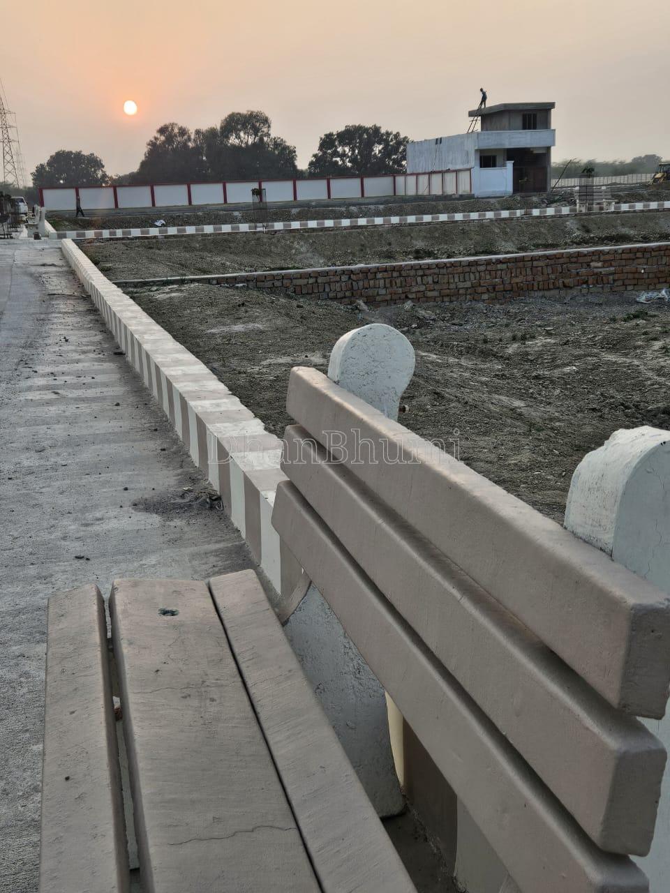 property_images/plot_in_lucknow_1779272813_6a0d8c6df3695.jpeg