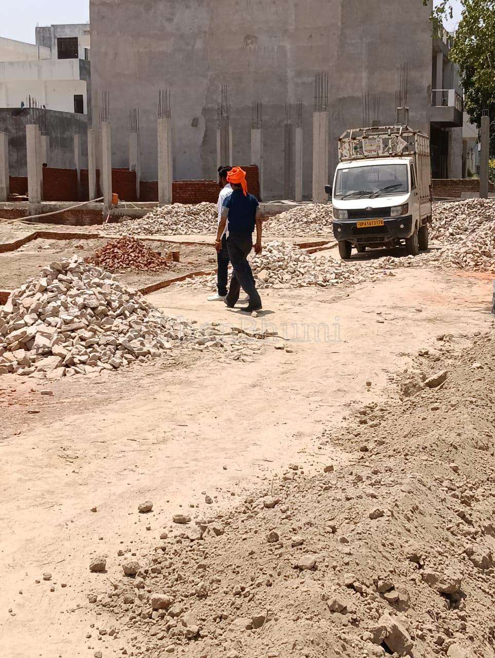 property_images/plot_in_lucknow_1779355800_6a0ed09867770.jpeg