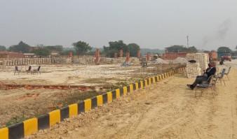 property_images/plot_in_lucknow_1779365031_6a0ef4a7a90fc.jpg