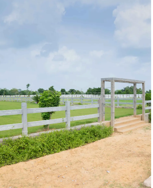 property_images/plot_in_noida_1777886571_69f8656b24b11.png