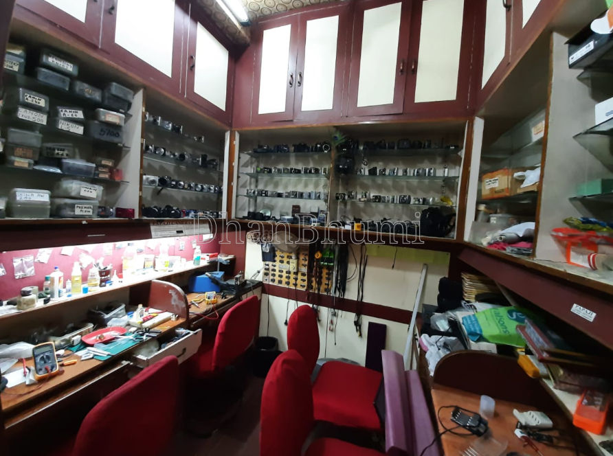 property_images/shopshowroom_in_delhi_1779265684_6a0d70949f7dd.PNG