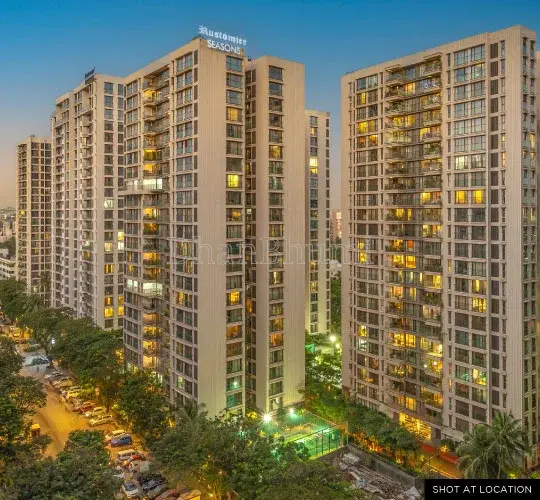 Rustomjee Seasons