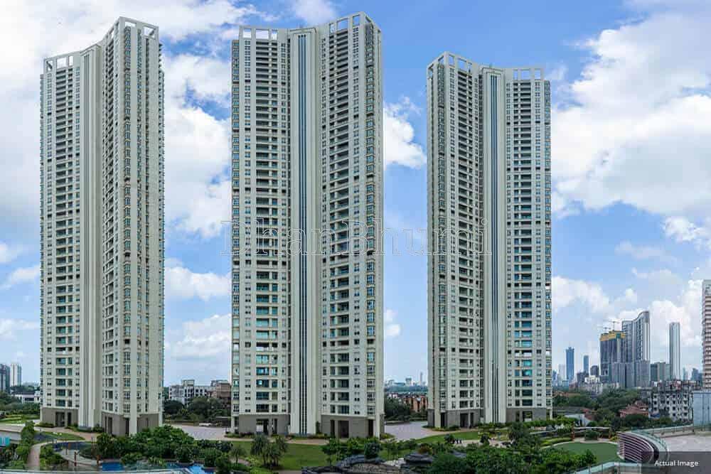 Raheja Vivarea